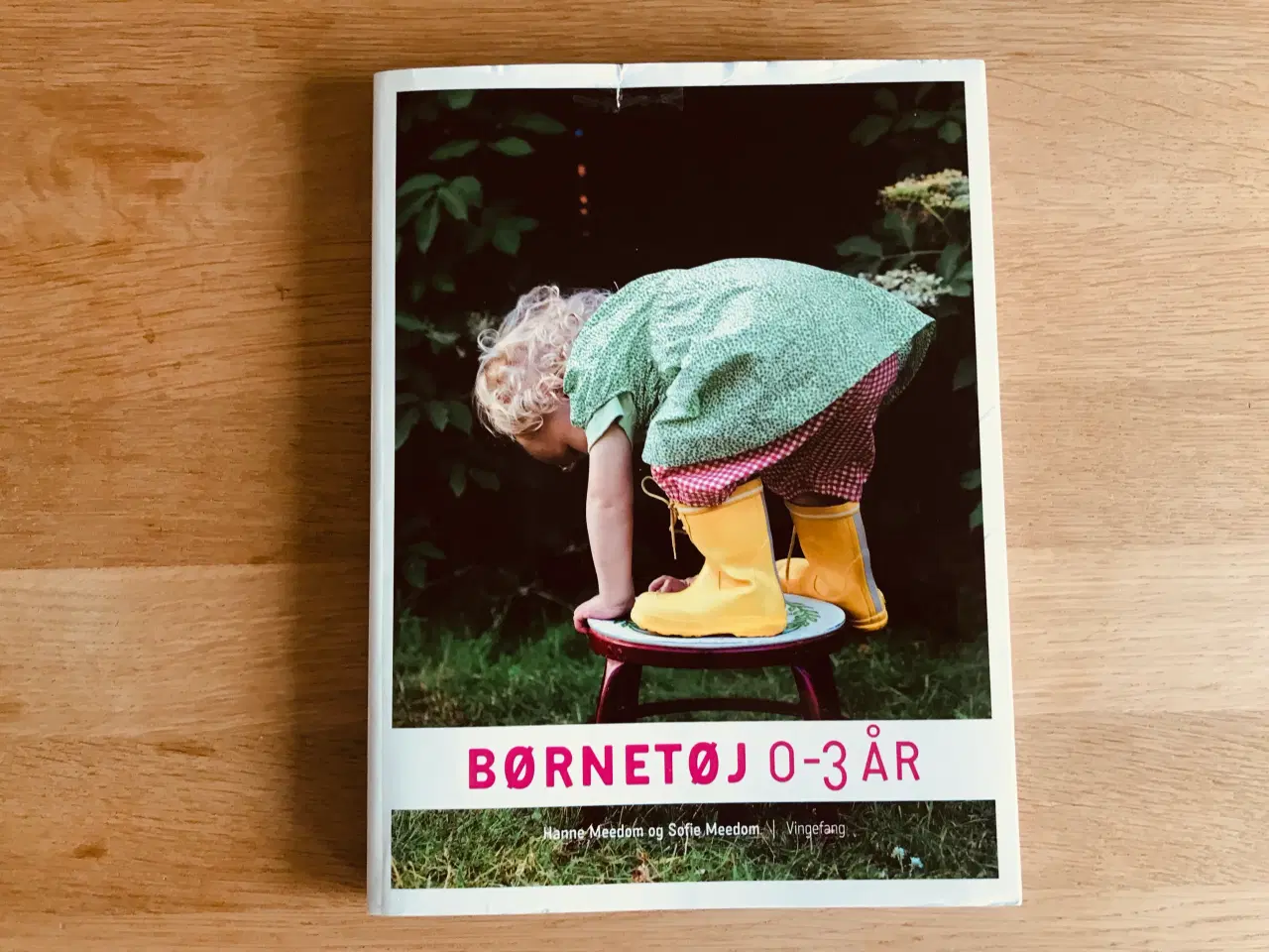 Billede 1 - Børnetøj 0-3 år -  Hanne Meedom og Sofie Meedom