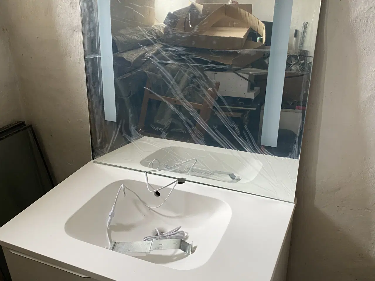 Billede 3 - Nyt Svane badeværelsesmøbel komplet 