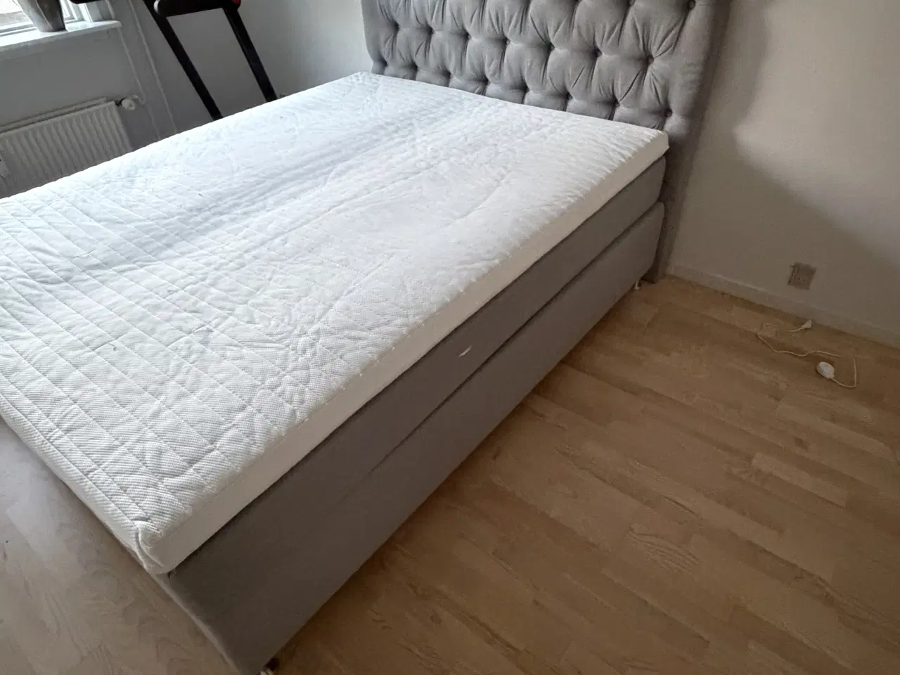 Billede 2 - Seng inkl. sengegavl