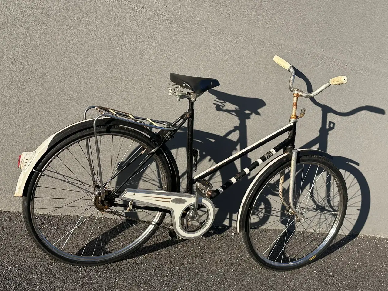 Billede 4 - Sort DBS retro damecykel – single speed, patina og