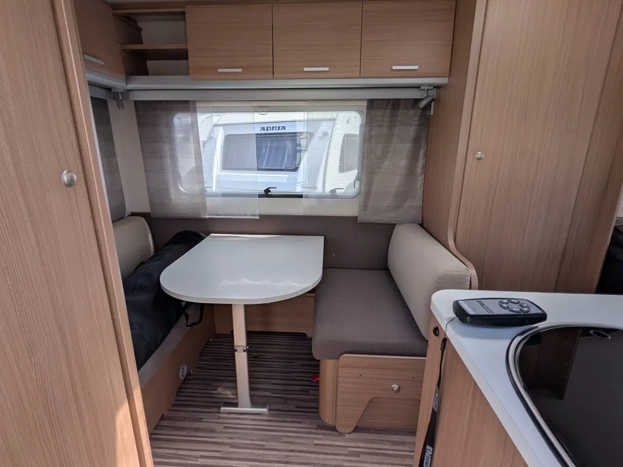 Billede 4 - Adria Aviva 390 PS 2014 BILLIG/ENGROS