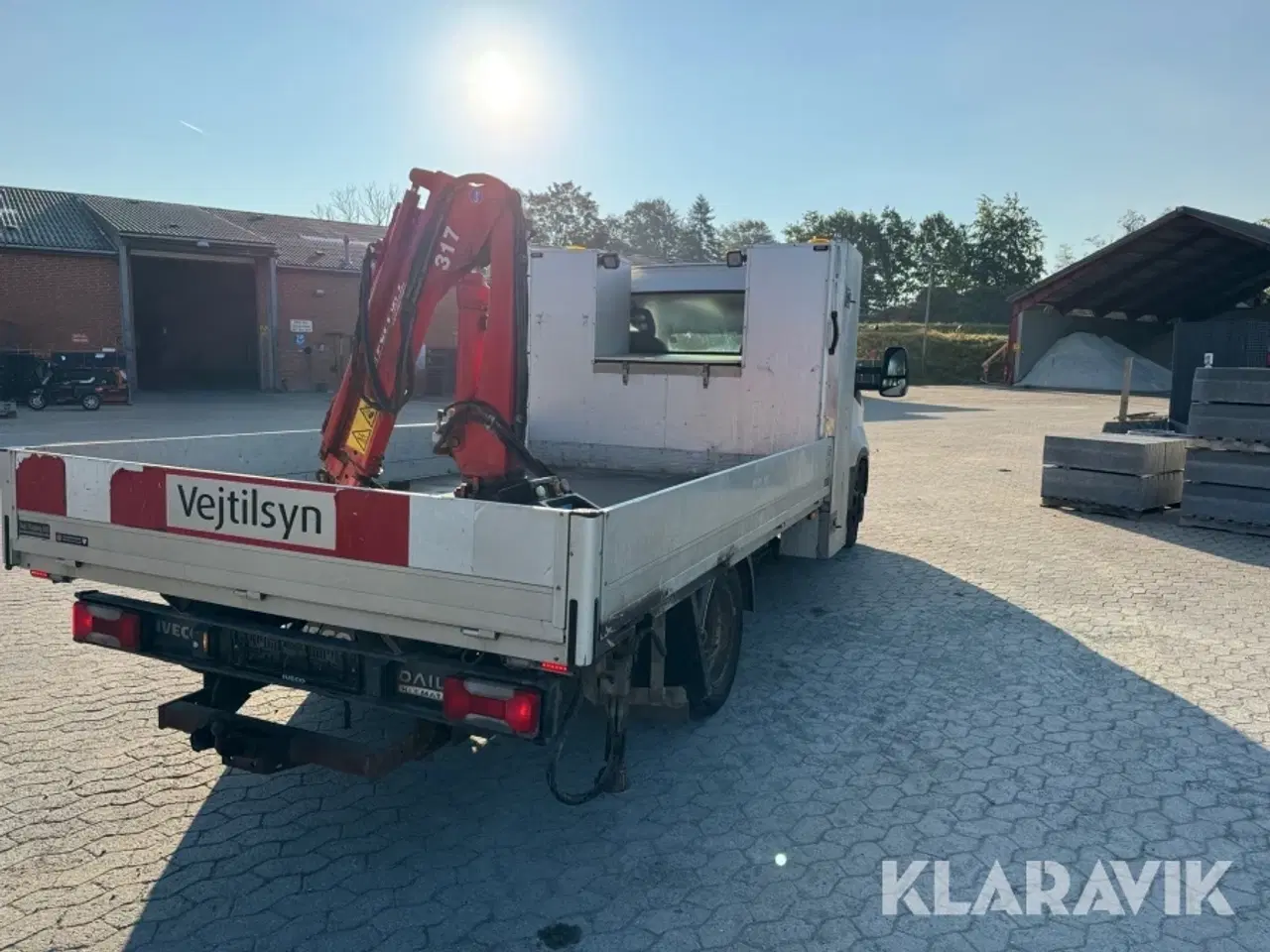 Billede 3 - Ladbil Iveco 35C17H 3.0D WB3750 aut. med Ferrari F317 kran