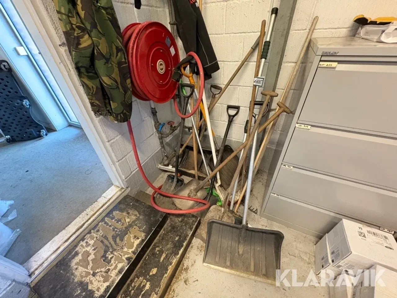 Billede 1 - Parti haveredskaber