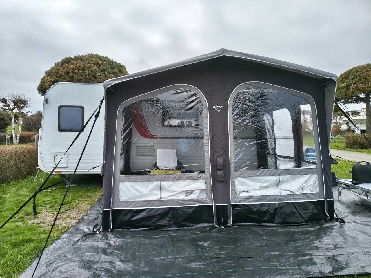 Billede 2 - Luftfortelt med lodrette sider