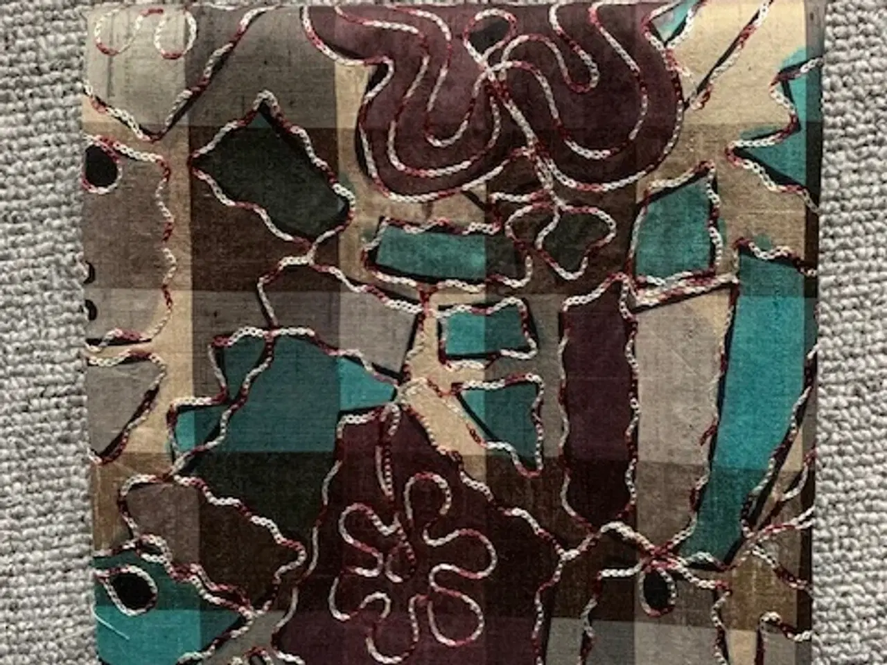 Billede 1 - Thaisilke i mørk bordeaux, turkis, brun og broderi