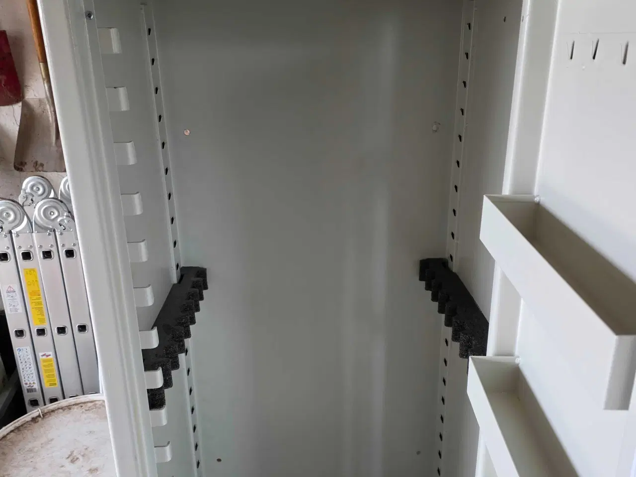 Billede 2 - Våbenskab til 16 våben