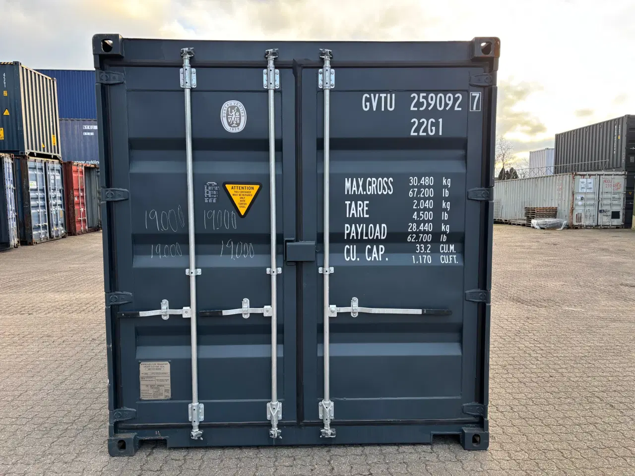 Billede 1 - TILBUD TILBUD 20 fods Container med småbuler. 7016