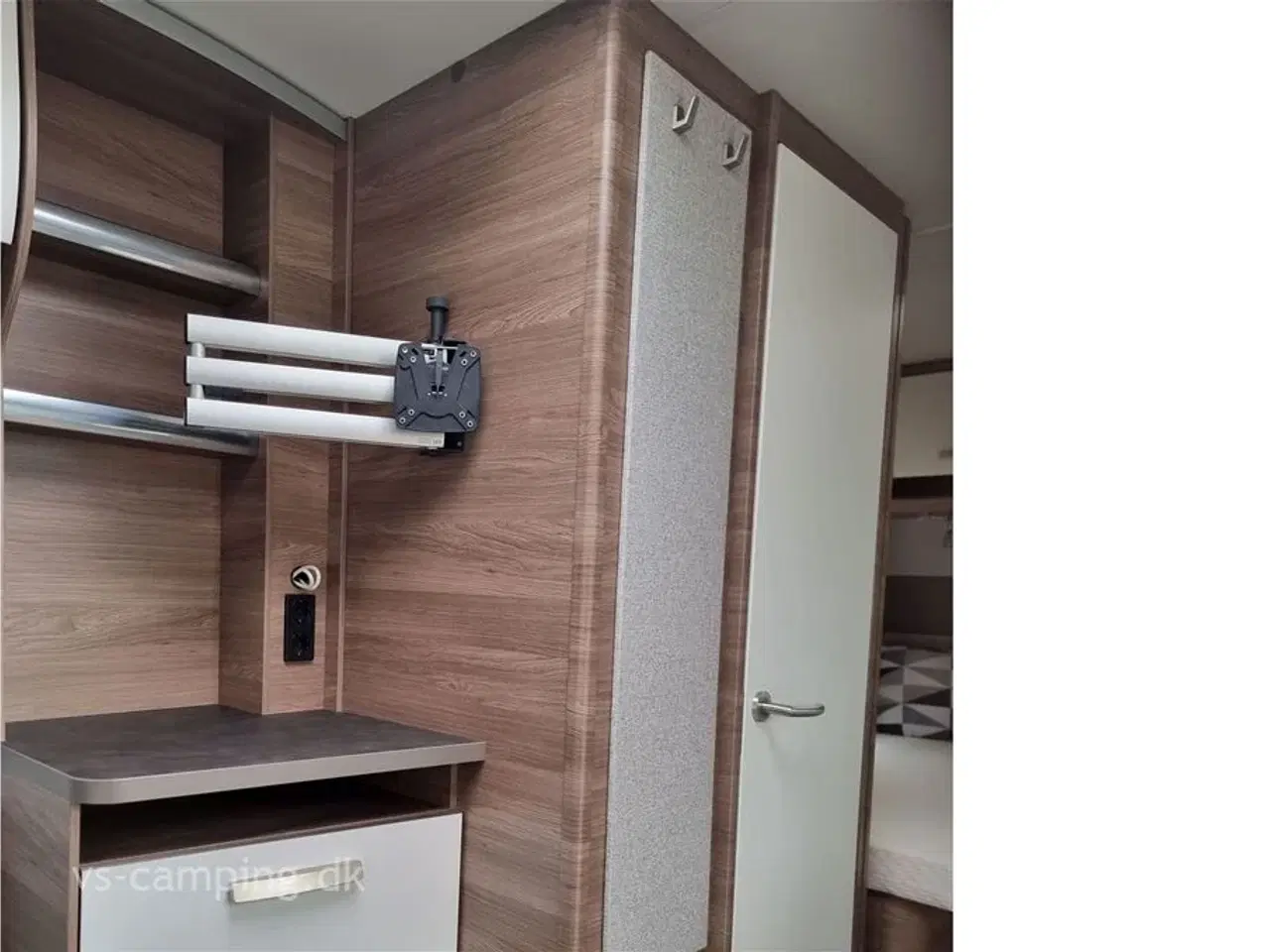 Billede 5 - 2021 - Knaus Sport 460 EU Silver Selection FLOT OG VELHOLDT CAMPINGVOGN MED ENKELTSENGE OG LAMELUDTRÆK