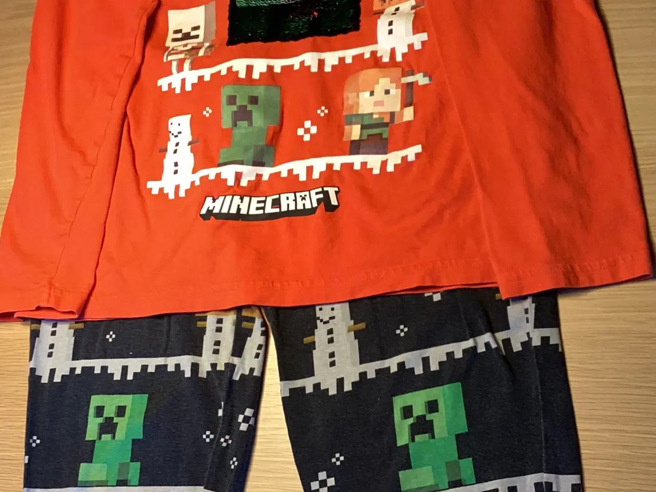 Billede 4 - Minecraft nattøj i bomuld, størrelse 10 år.