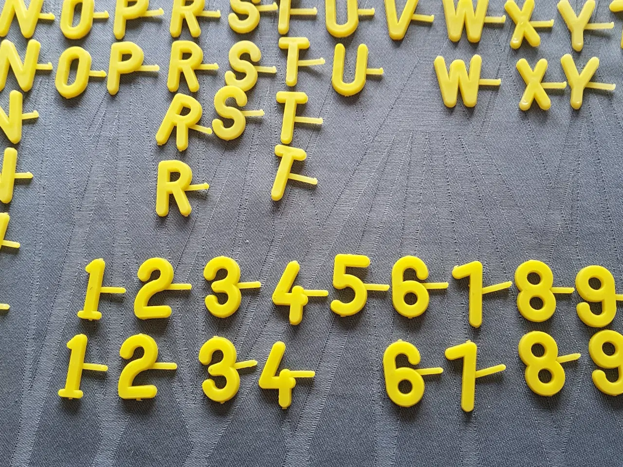 Billede 2 - Bogstaver og tal til leg