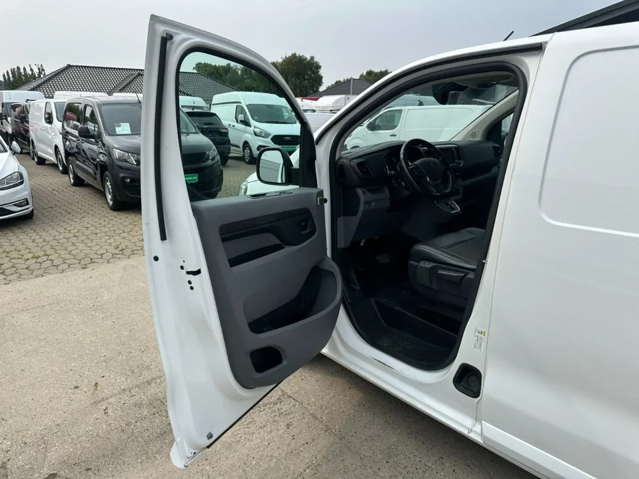 Billede 12 - Peugeot e-Expert 75 L3 Ultimate Van