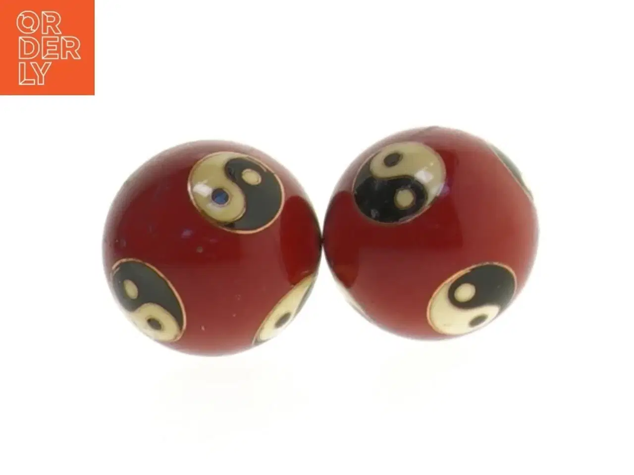 Billede 1 - Røde meditationskugler yin yang bolde (str. Ø 4 cm)