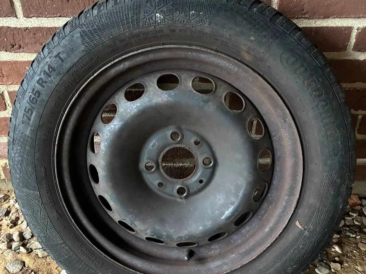Billede 1 - 175/65 R14 vinterhjul på stålfælge