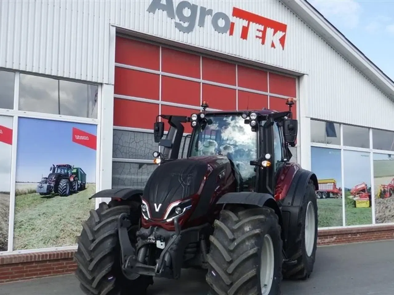 Billede 2 - Valtra T235 Direct Også en på lager med front Pto