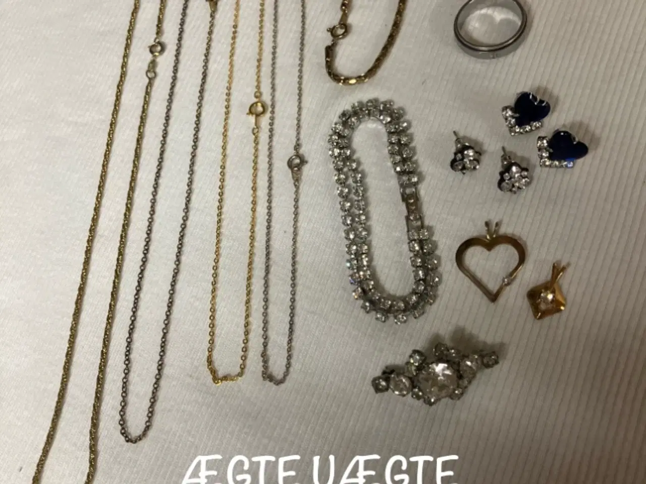 Billede 1 - Ægte uægte bijouteri 