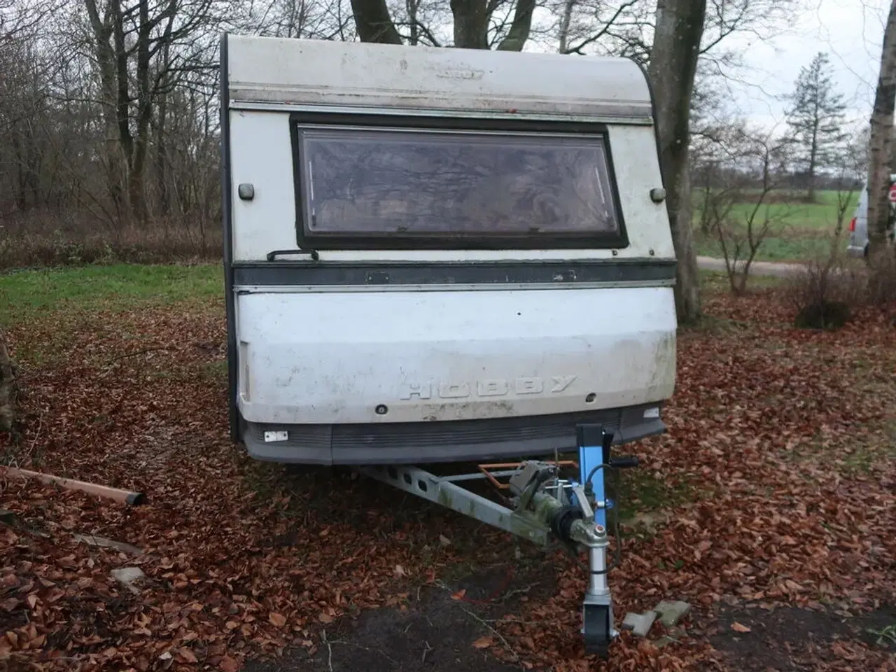 Billede 1 - Campingvogn HOBBY 460 med indhold