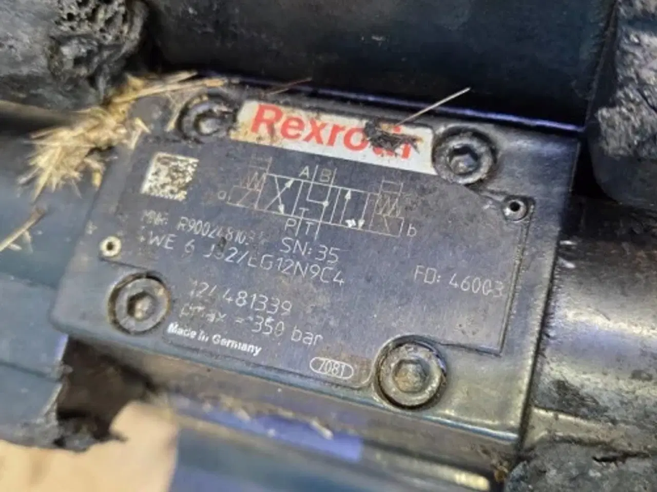 Billede 15 - New Holland CR9.90 Hydraulikventil 84457511