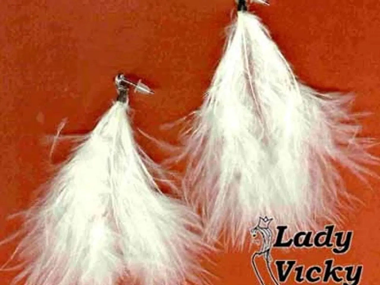 Billede 2 - Ørestikker med fjer