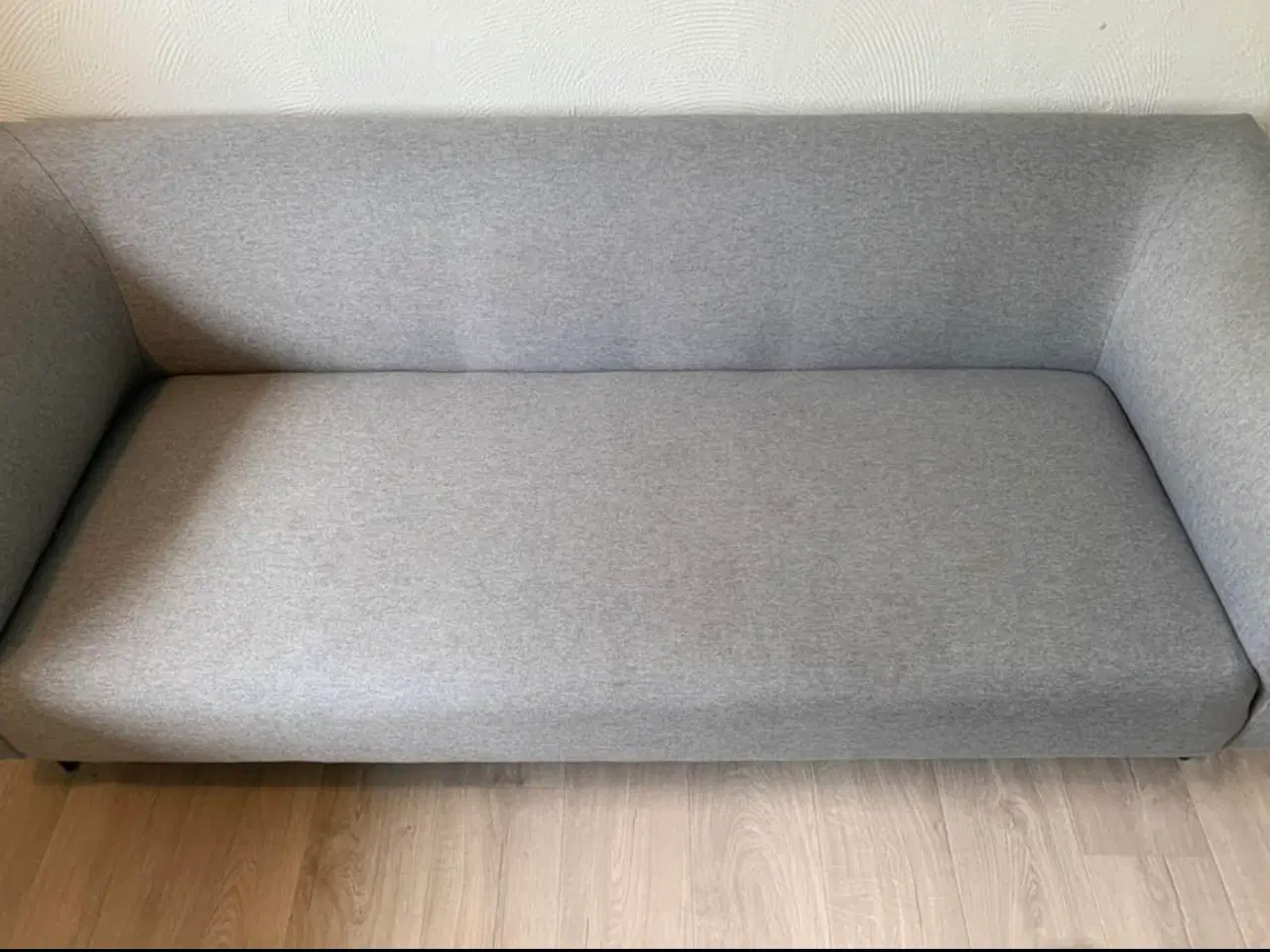 Billede 2 - 3 personers sofa i lysegrå