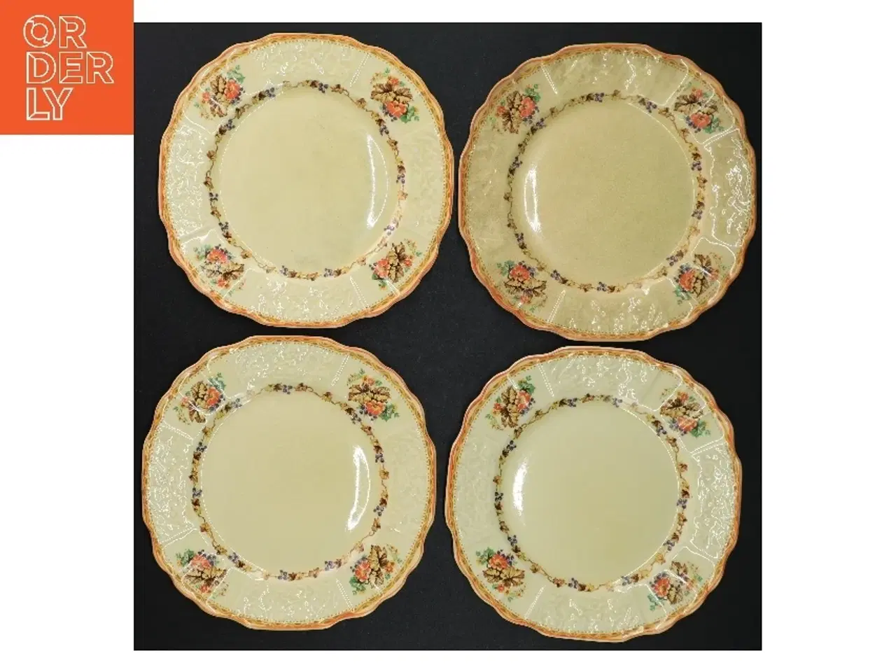 Billede 4 - Dekorative porcelænstallerkner (str. Ø. 17 cm)