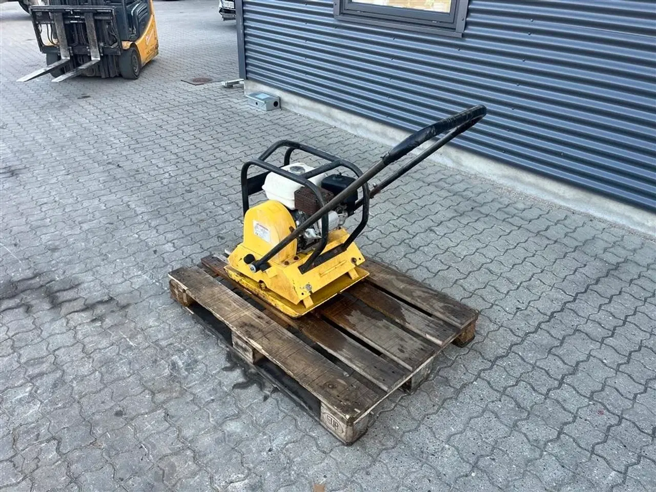 Billede 2 - - - - 90kg pladevibrator med Honda motor