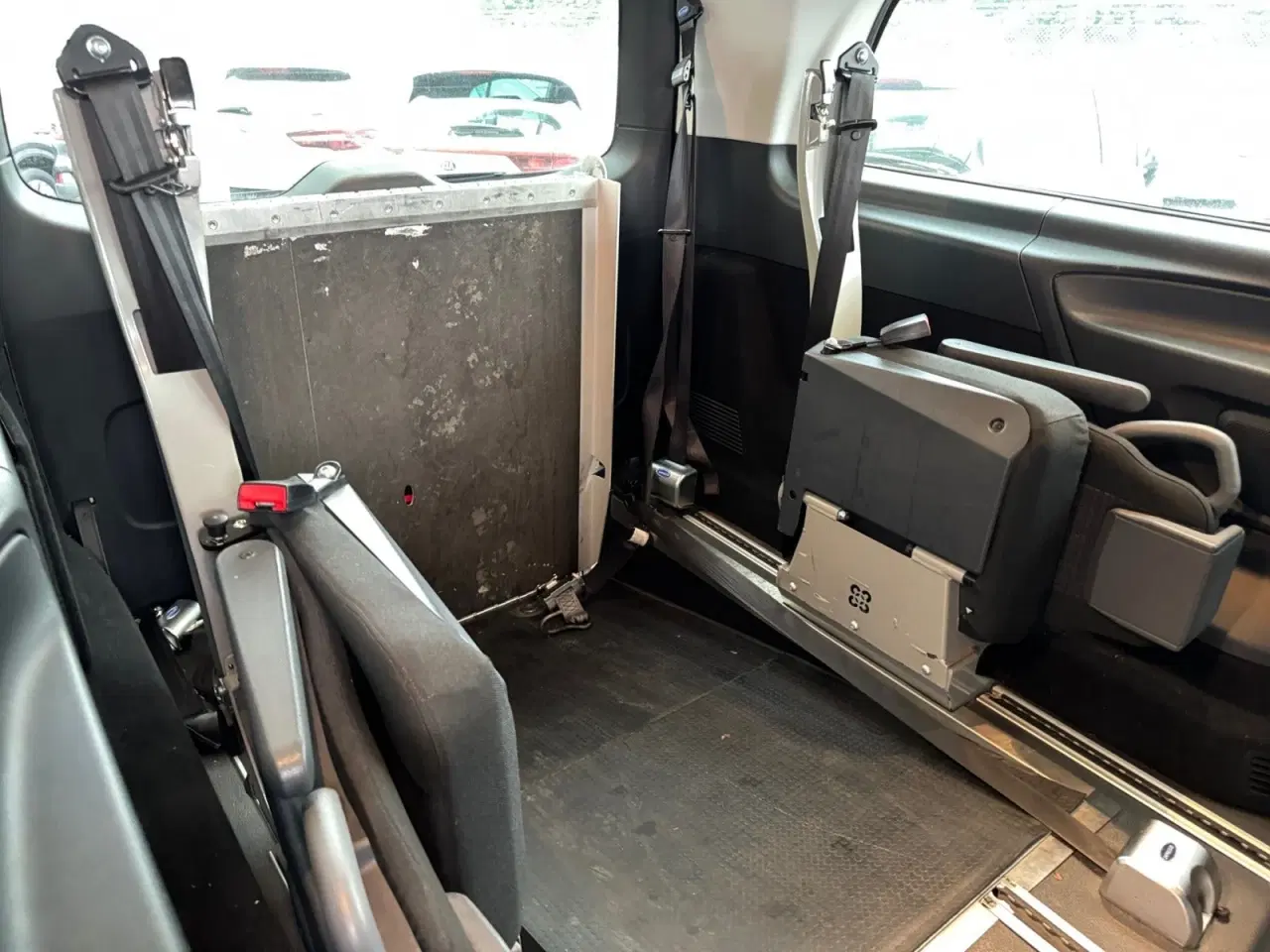 Billede 15 - Mercedes eVito 129  Tourer PRO L