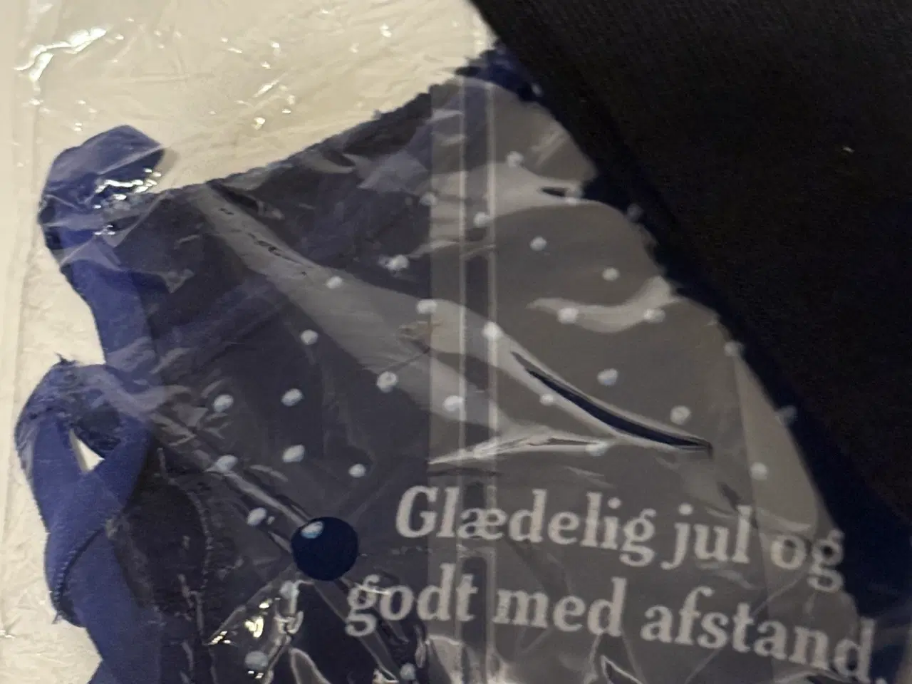 Billede 6 - Fem par sorte Carlsberg strømper og J-dag mundbind