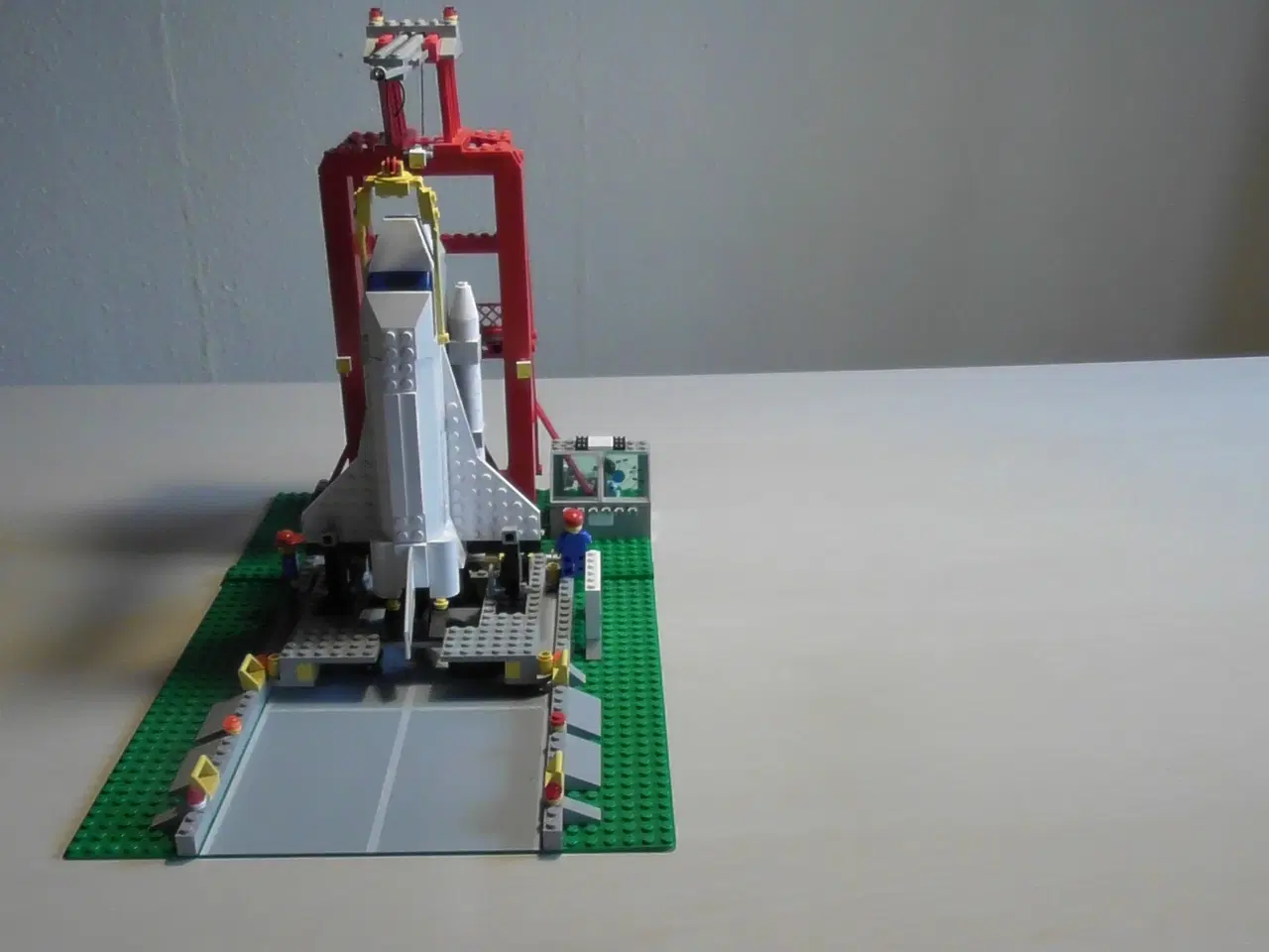 Billede 2 - Rumfærge affyring rampe