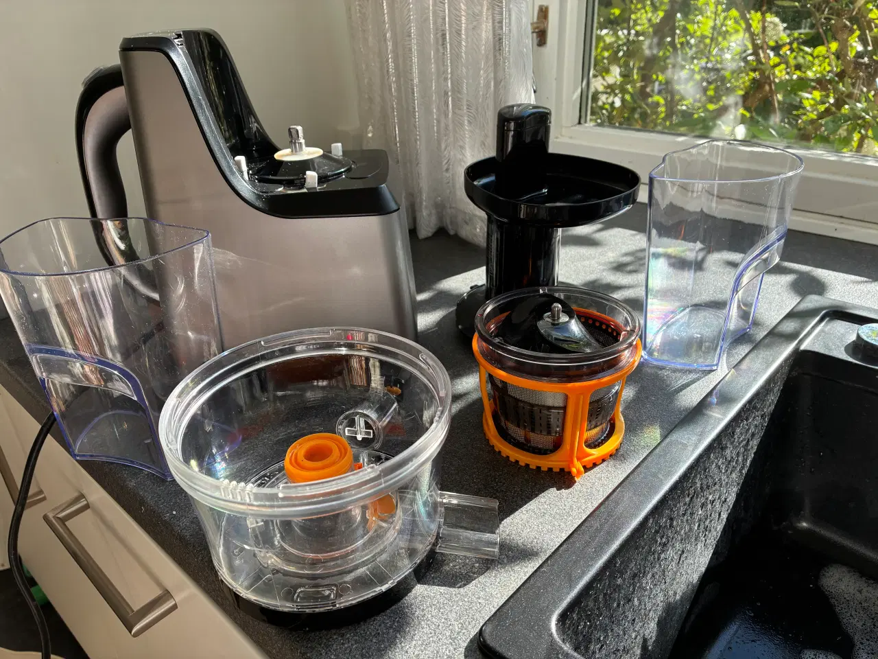 Billede 2 - En velfungerende Slow juicer