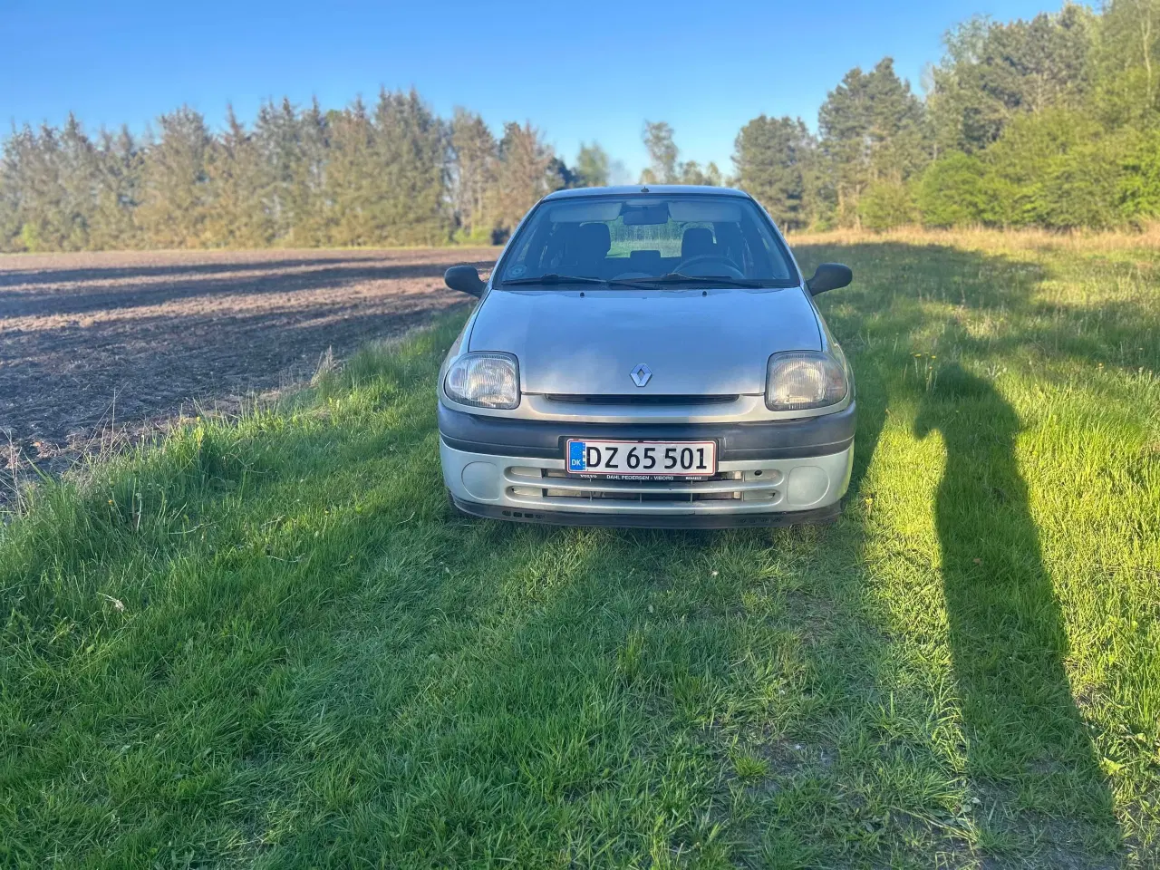 Billede 6 - Renault clio 1,2 nysynet lavt km tal 