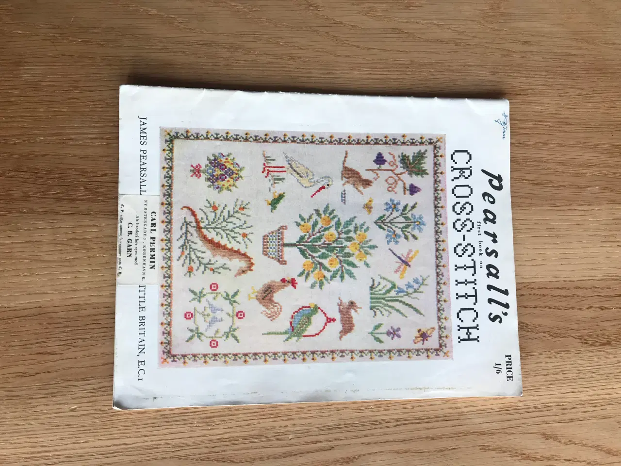 Billede 1 - Pearsall's first book on CROSS-STITCH