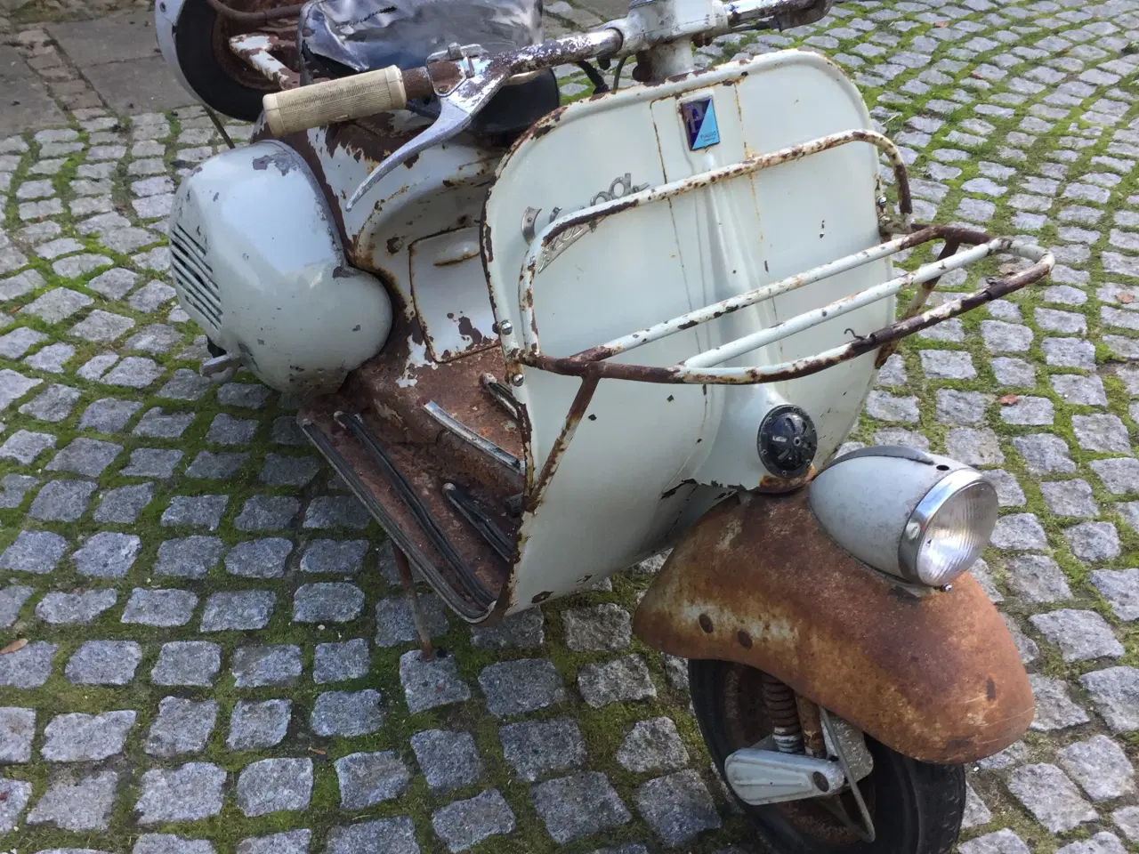 Billede 6 - Vespa Faro Basso Struzzo