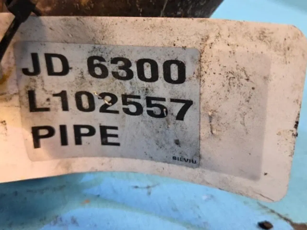 Billede 11 - John Deere 6300 Rør L102557