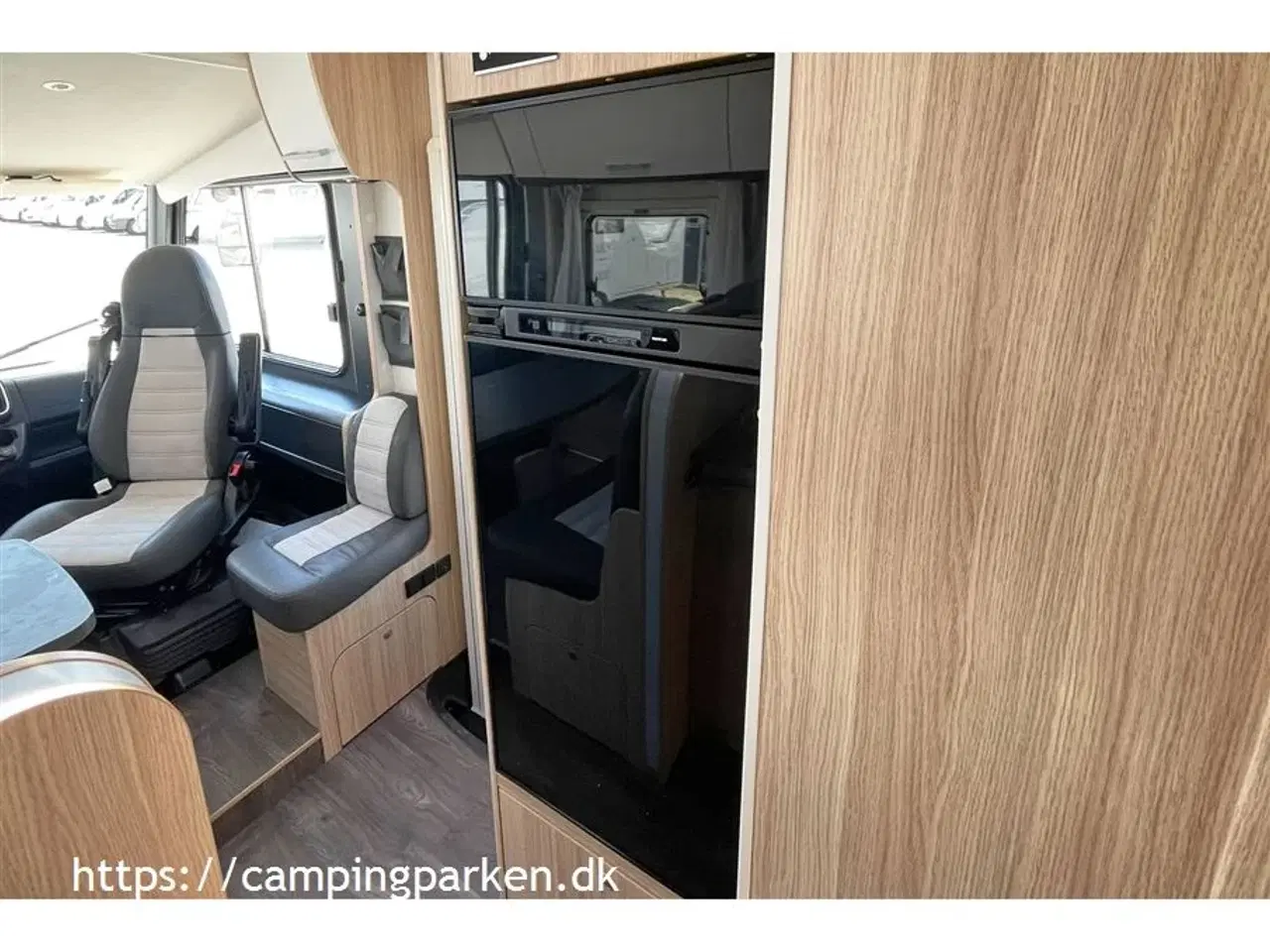 Billede 8 - 2022 - SunLight I 67S Adventure Edition   Flot helintegreret Sunlight autocamper med det rigtige udstyr