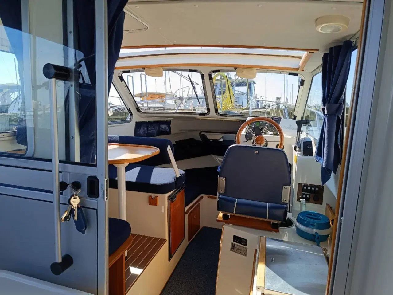 Billede 4 - Bella 703 - 40 HK Yanmar DIESEL/Udstyr