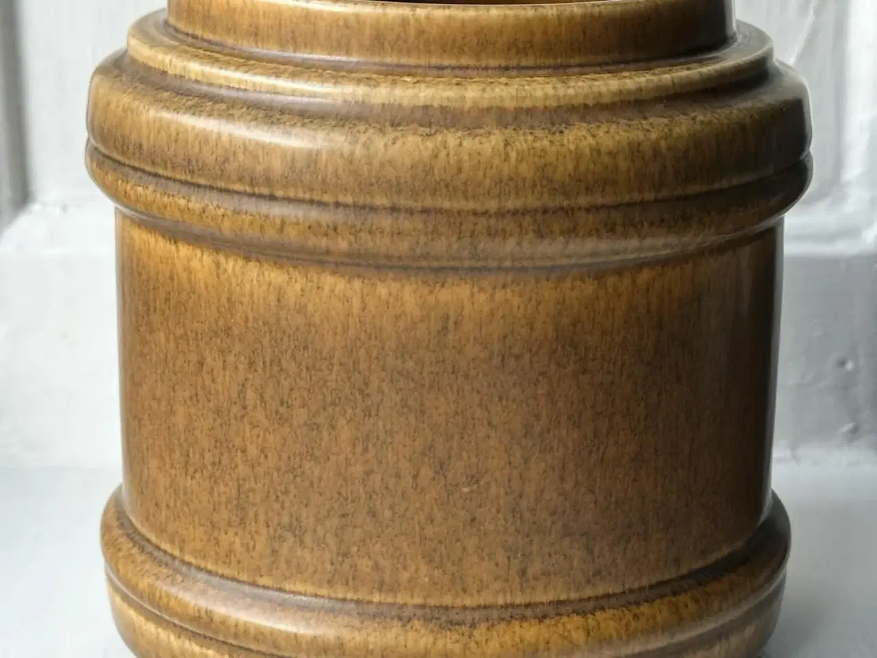 Billede 4 - Keramikkrukke m harepelsglasur