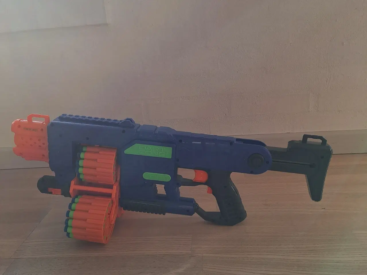 Billede 2 - NERF Gun pakke med skydeskive. Klar til NERF krig?