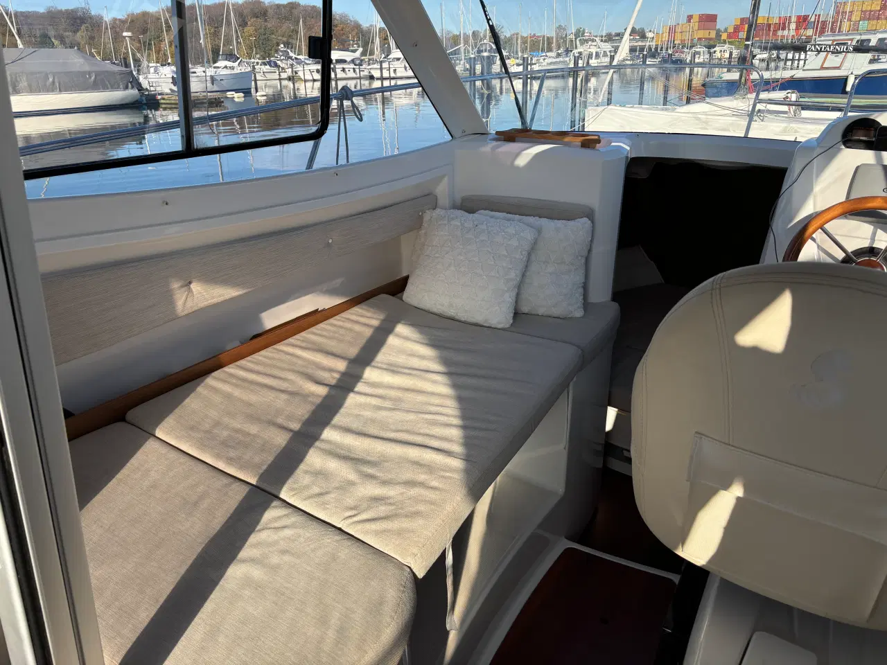 Billede 11 - Beneteau Antares 6,80 Årg 2013