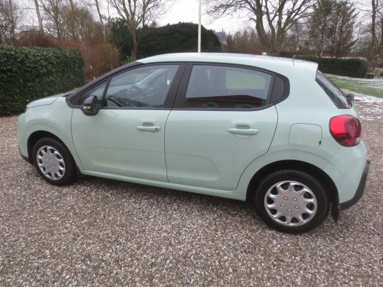 Billede 10 - Fin Citroen C 3 1.2 i År 2019.