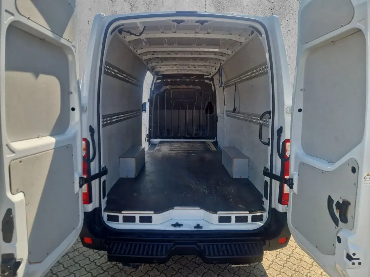 Billede 10 - Renault Master IV T35 2,3 dCi 145 L4H2 Kassevogn RWD