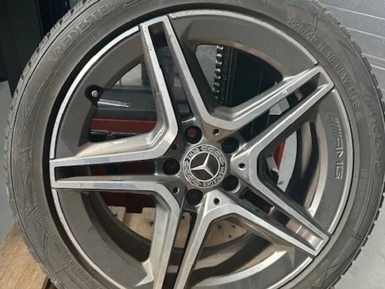 Billede 2 - Dæk/vinter & Fælge 18” original Mercedes