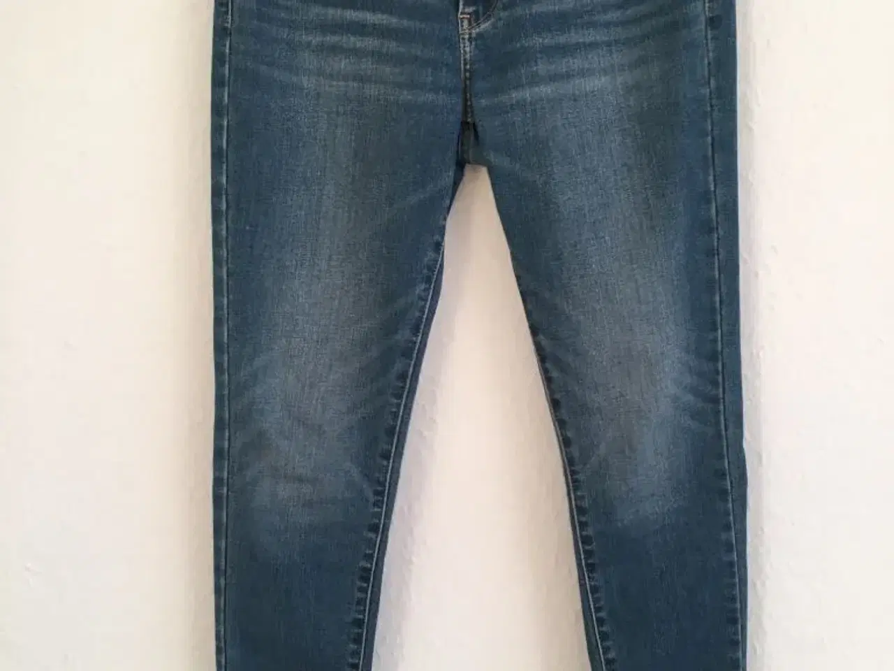 Billede 2 - Levis jeans 710