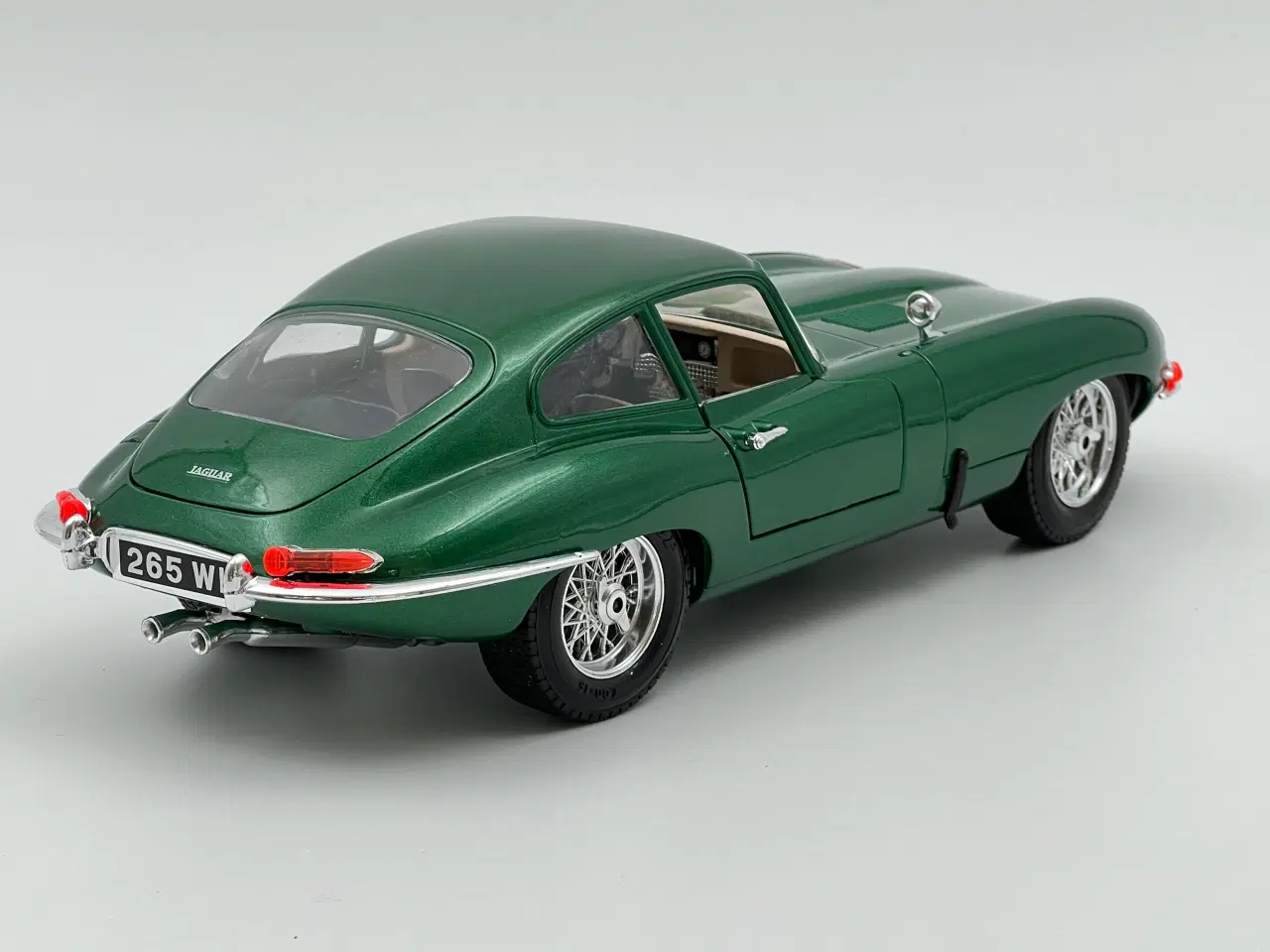 Billede 3 - 1961 Jaguar E-Type Coupe - 1:18