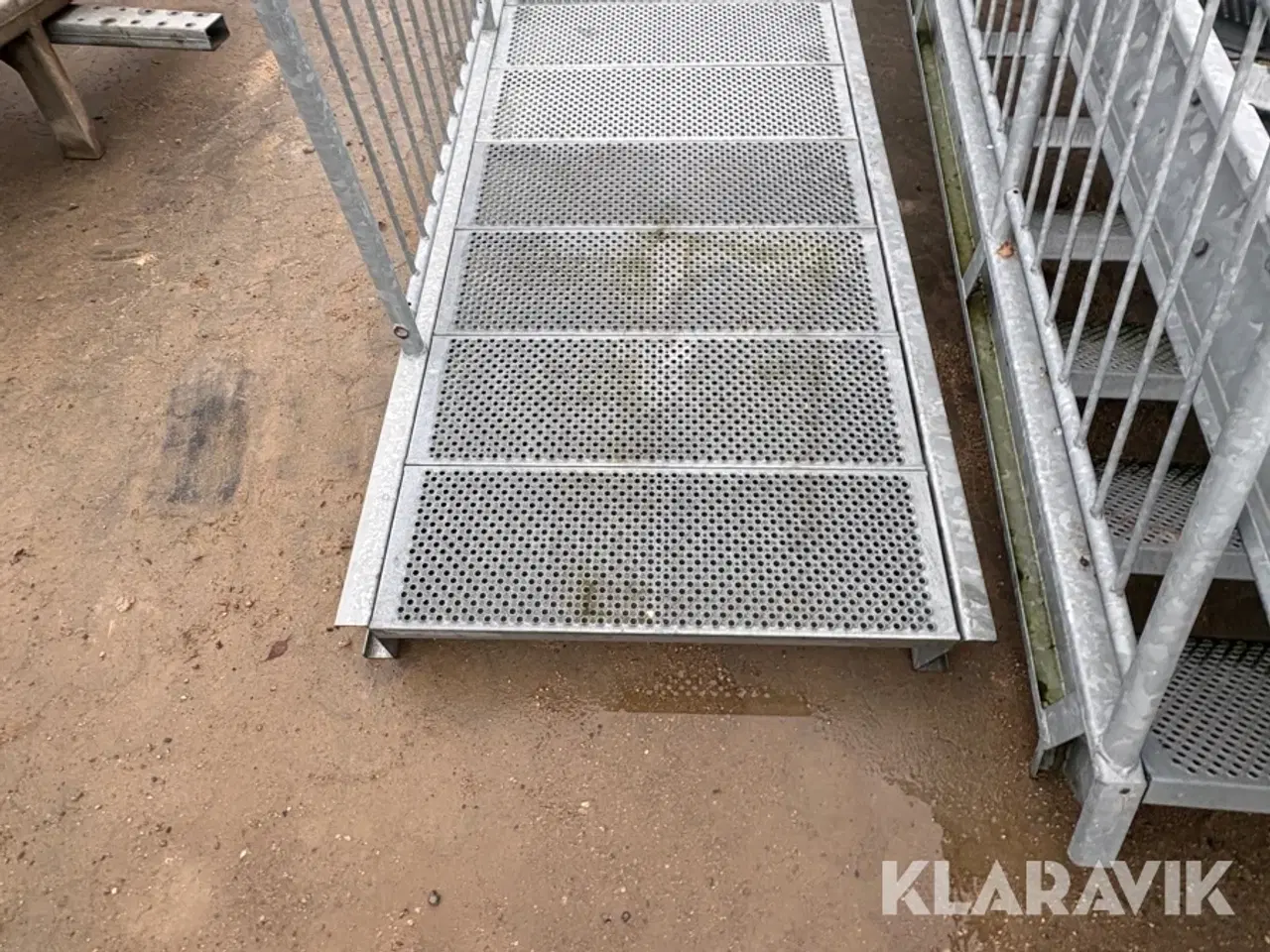 Billede 10 - Trapper plus afsats/gangbro Galvaniseret