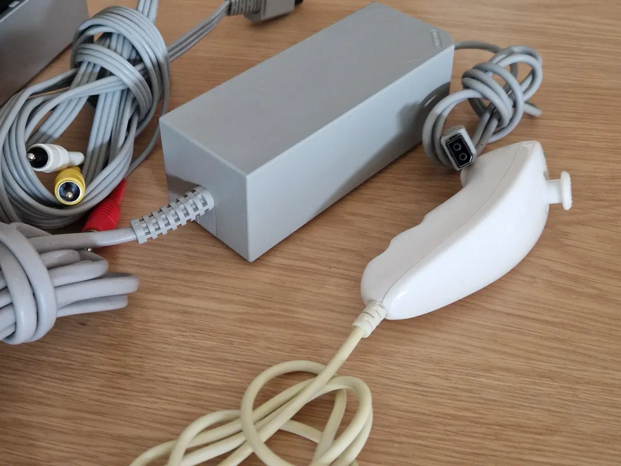 Billede 3 - 🌀 Nintendo Wii – konsol med tilbehør