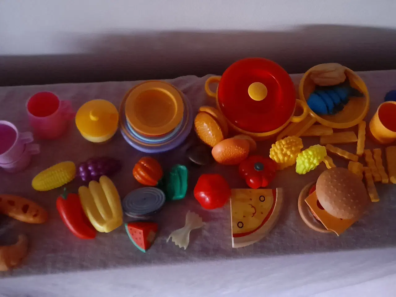 Billede 8 - Legemad og køkkenudstyr ( 75 dele).