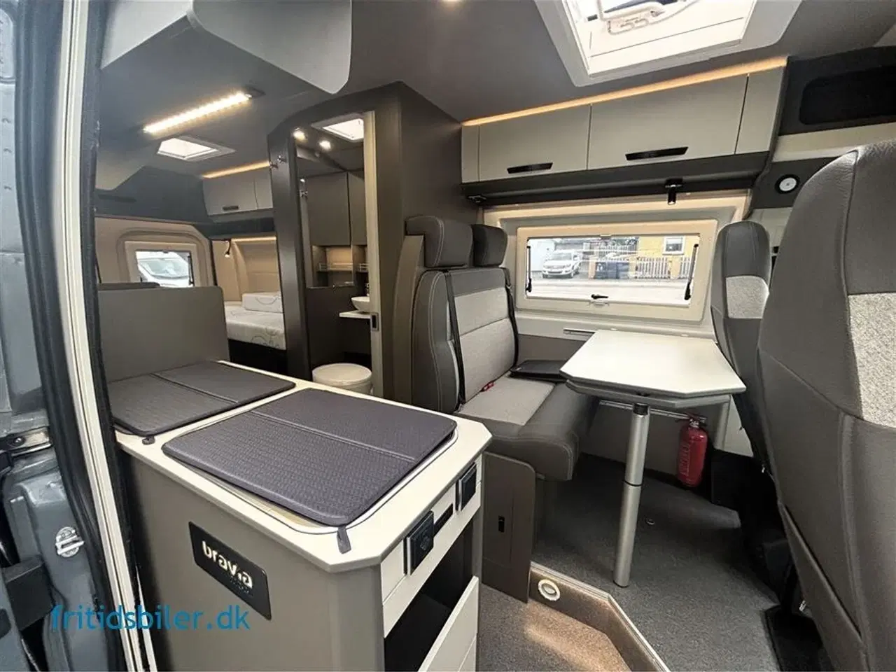 Billede 3 - 2025 - Bravia 636 140 Hk   Bravia 636 Den store camper med alt hvad hjertet begære og masser af plads til de stille afkroge af verdenen eller den skønne storbys ferie.