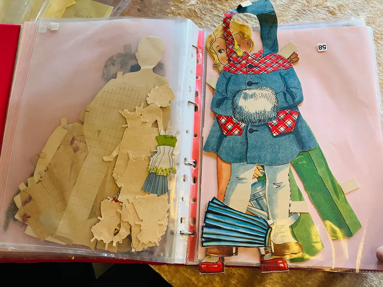 Billede 8 - Påklædnings dukker 