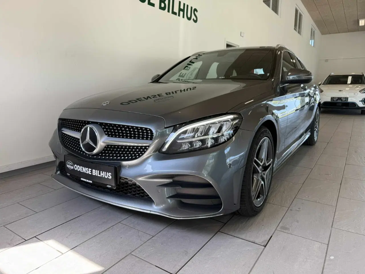 Billede 2 - Mercedes C220 d 2,0 AMG Line stc. aut.