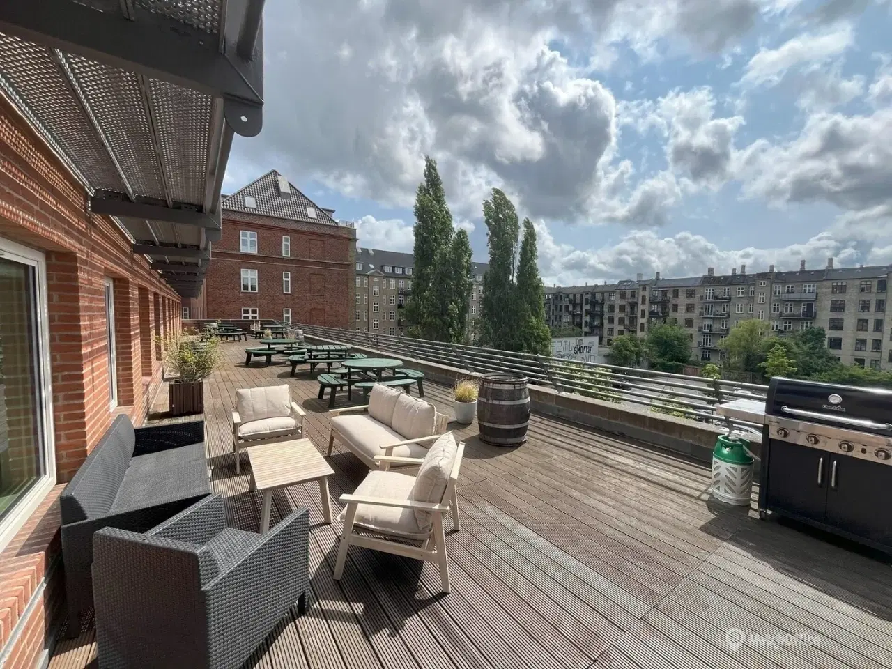 Billede 6 - Stort hjørnekontor med udsigt til Forum og egen adgang til tagterrasse